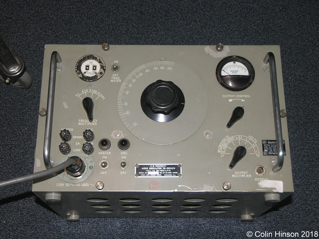 Oscillator<br>Audio Type TS-382D-U