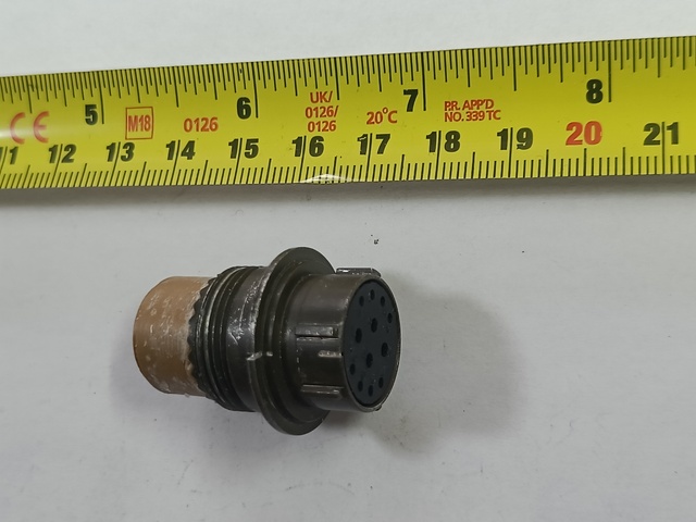 Amphenol_12way_socket=0224.jpg