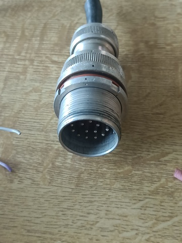 Amphenol_17way_plug=0304.jpg