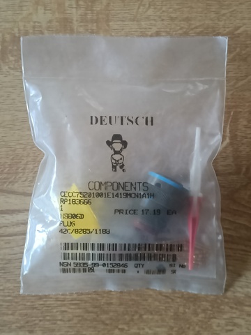 Amphenol_19way_socket_sealed=0280.jpg