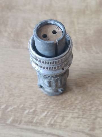 Amphenol_2way_socket=0300.jpg