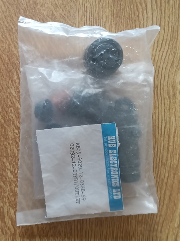 Amphenol<br>3way socket sealed