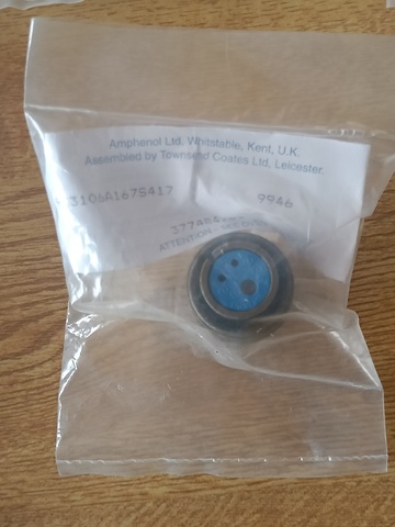 Amphenol_3way_socket_sealed=0290.jpg