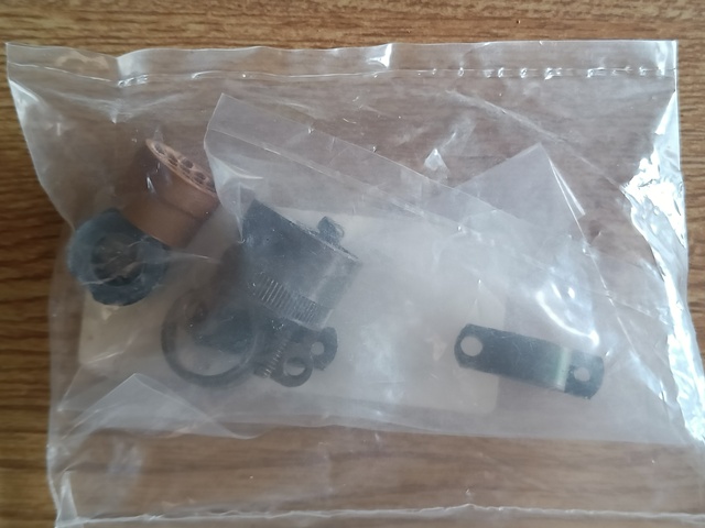 Amphenol_Cable_clamp_sealed=0296.jpg