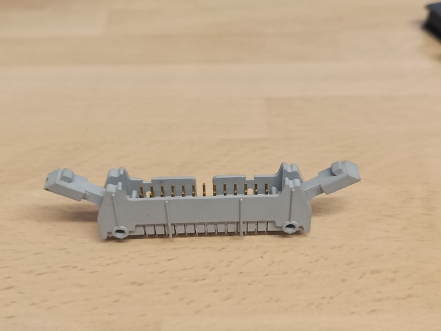 IDC_26way_plug=0321.jpg