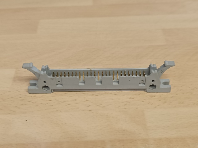 IDC_50way_plug=0319.jpg