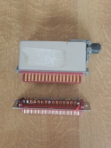 McMurdo_Red_32way_plug=0261.jpg