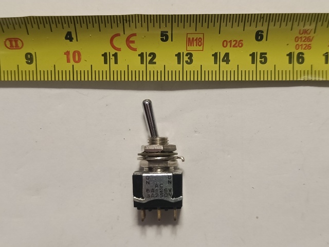 Switch_AC250V_toggle_DPDT=0155.jpg